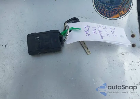 2015 Chevrolet Silverado 1500 1Lt from USA, damaged, VIN 1GCRCREH8FZ176980